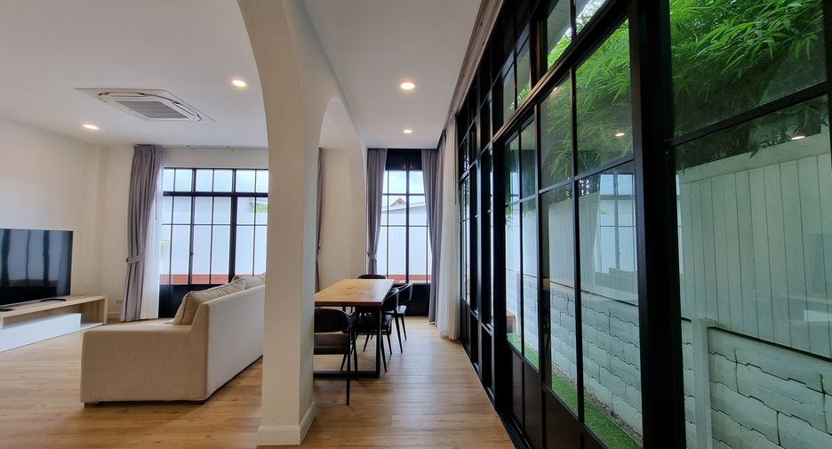 For rent 3 bedrooms villa in Mueang Phuket, Phuket