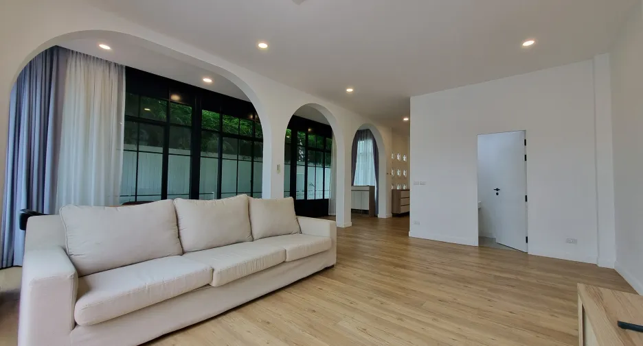 For rent 3 bedrooms villa in Mueang Phuket, Phuket