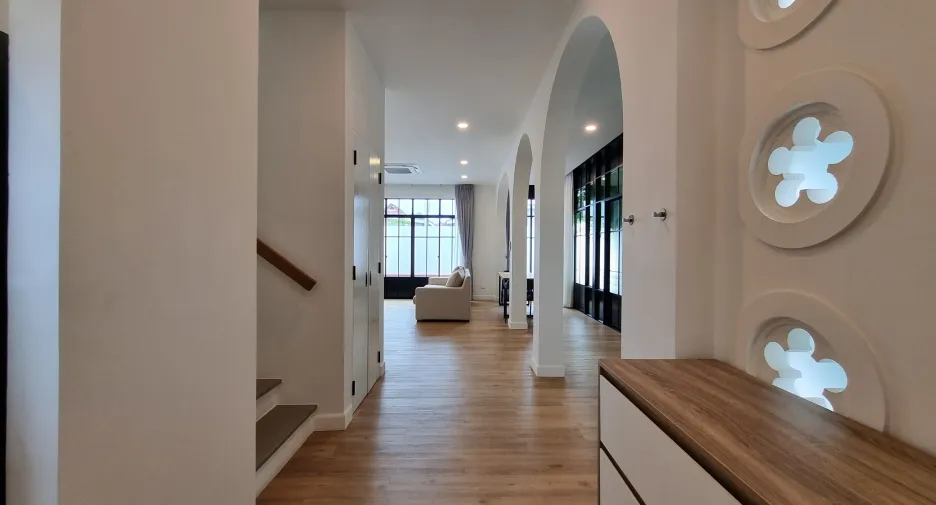 For rent 3 bedrooms villa in Mueang Phuket, Phuket