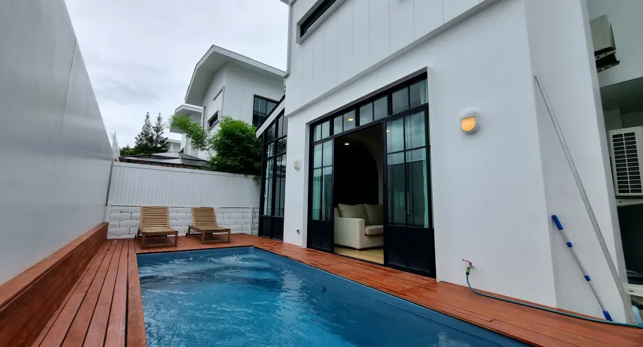For rent 3 bedrooms villa in Mueang Phuket, Phuket
