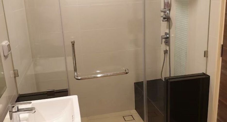 Wohnung zum Kauf und zur Miete mit 1 Zimmer in Yan Nawa, Bangkok