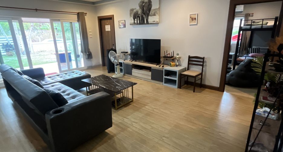 À louer 3 chambres villa à Huay Yai, Pattaya