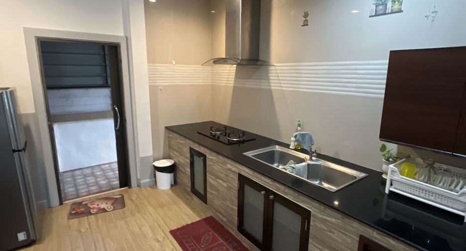 À louer 3 chambres villa à Huay Yai, Pattaya