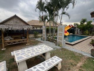 À louer 3 chambres villa à Bang Lamung, Chonburi