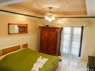 For sale 25 bedrooms hotel in Bang Lamung, Chonburi