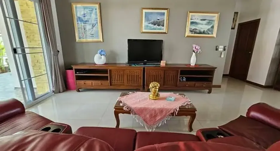 Casa en venta de 3 habitaciones en Sattahip, Chonburi