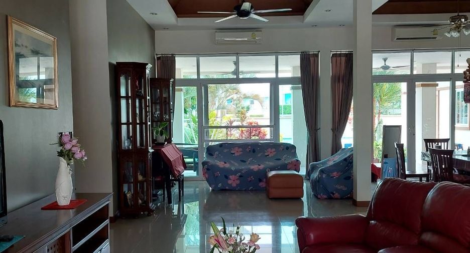 Casa en venta de 3 habitaciones en Sattahip, Chonburi