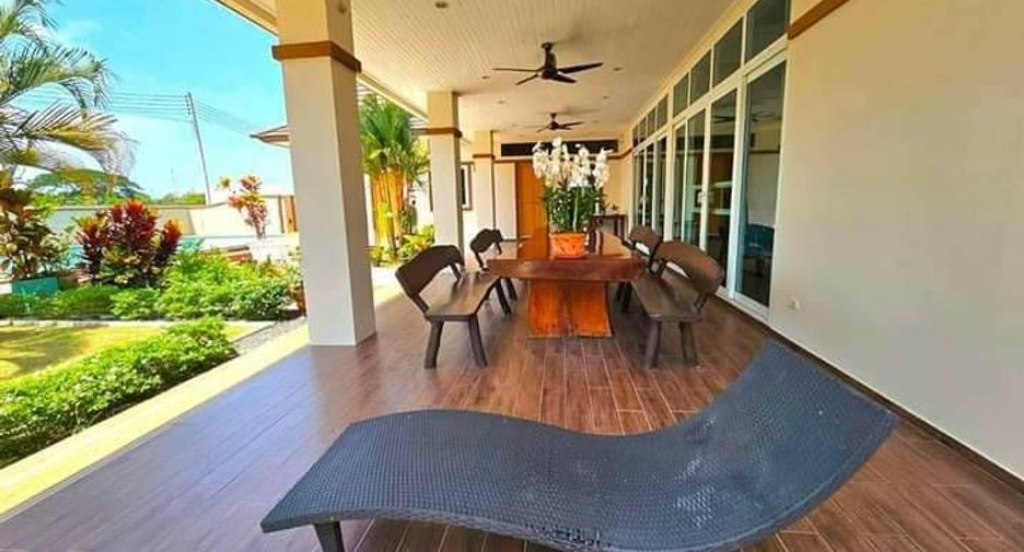 Casa en venta de 3 habitaciones en Sattahip, Chonburi