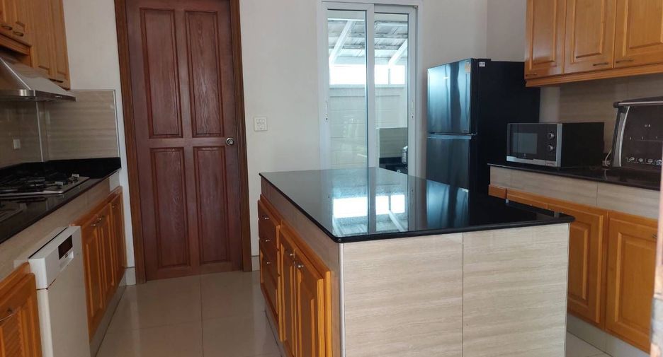 Casa en venta de 3 habitaciones en Sattahip, Chonburi