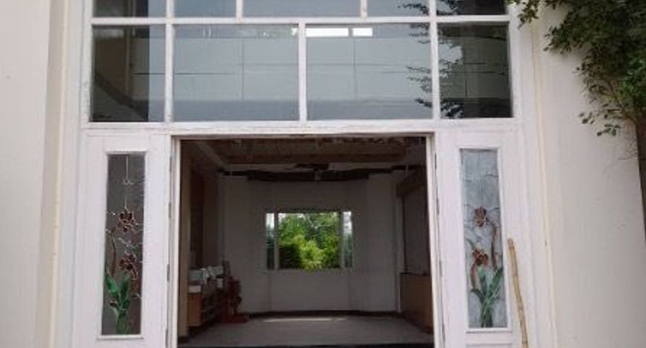 À vendre 5 chambres maison à Mueang Chon Buri, Chonburi