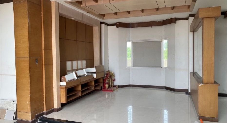 À vendre 5 chambres maison à Mueang Chon Buri, Chonburi