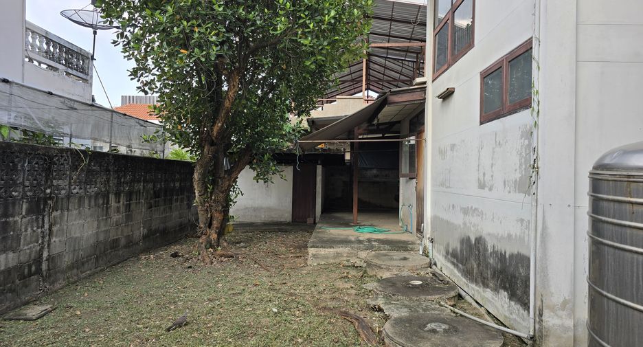 À vendre 3 chambres maison à Wang Thonglang, Bangkok