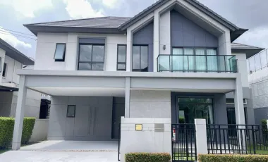 Casa en venta y en alquiler de 5 habitaciones en Bang Kruai, Nonthaburi