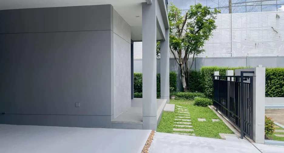 ขาย และ ให้เช่า 5 ห้องนอน บ้านเดี่ยว ใน บางกรวย, นนทบุรี