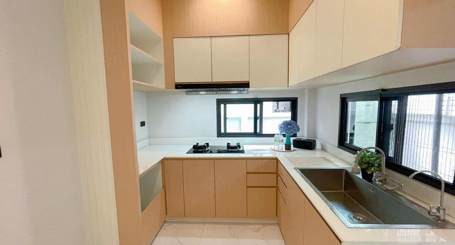 For sale and for rent 5 bedrooms house in Bang Kruai, Nonthaburi