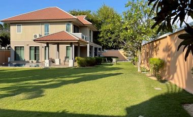 For rent 4 bedrooms villa in Bang Lamung, Chonburi