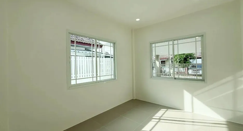 For sale 2 bedrooms townhouse in Thalang, Phuket