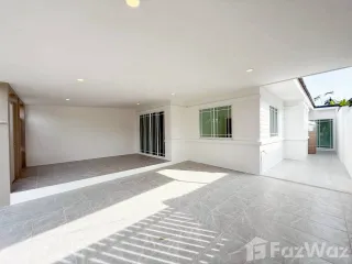 For sale 2 ベッドルーム townhouse in Thalang, Phuket