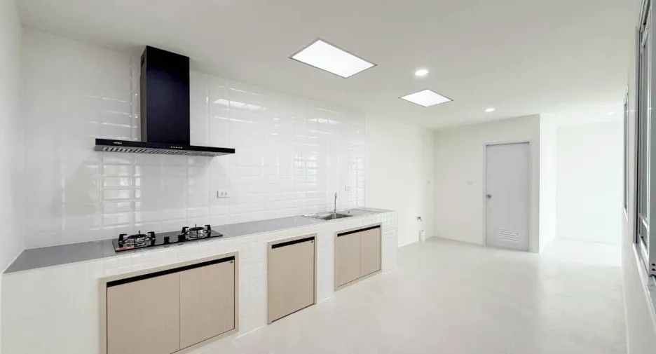 For sale 2 bedrooms townhouse in Thalang, Phuket