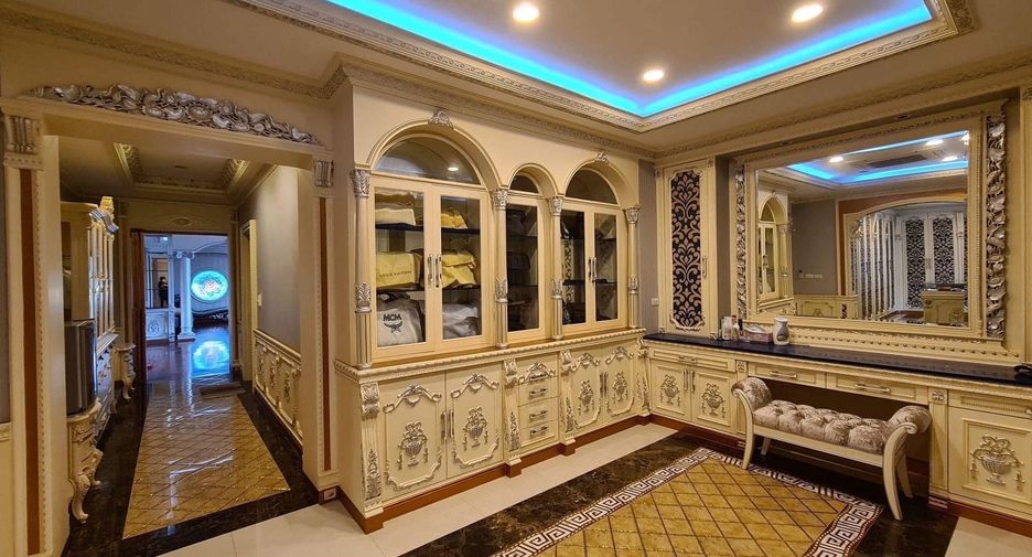 For sale 5 ベッドルーム house in Thung Khru, Bangkok