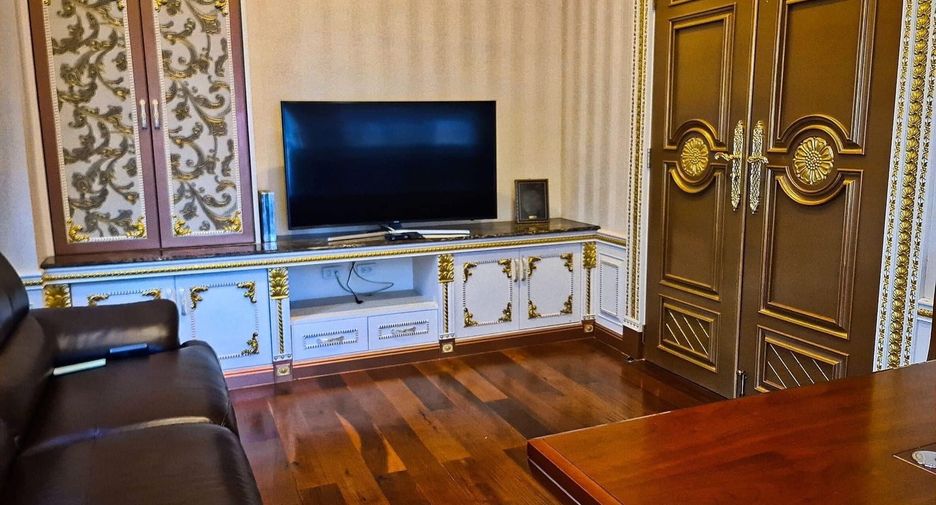 For sale 5 ベッドルーム house in Thung Khru, Bangkok