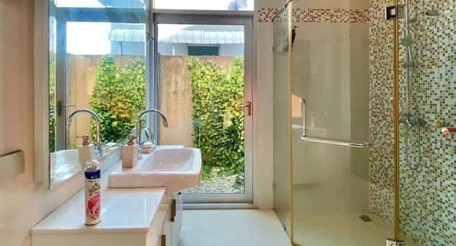 For rent 3 bedrooms villa in Sattahip, Chonburi