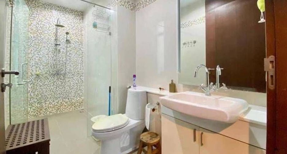 For rent 3 bedrooms villa in Sattahip, Chonburi