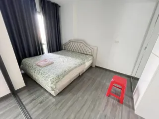 Wohnung zum Kauf mit 1 Zimmer in Khlong San, Bangkok