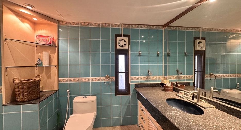 For sale 2 bedrooms condo in Bang Lamung, Chonburi