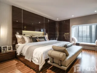 For sale 8 bedrooms condo in Watthana, Bangkok