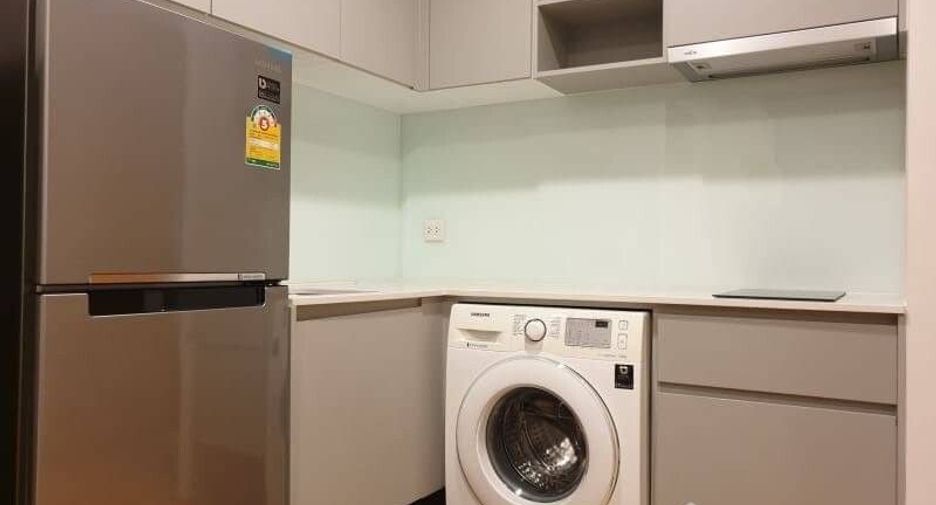 Продажа 1 кровать кондо в Сатхон, Бангкок