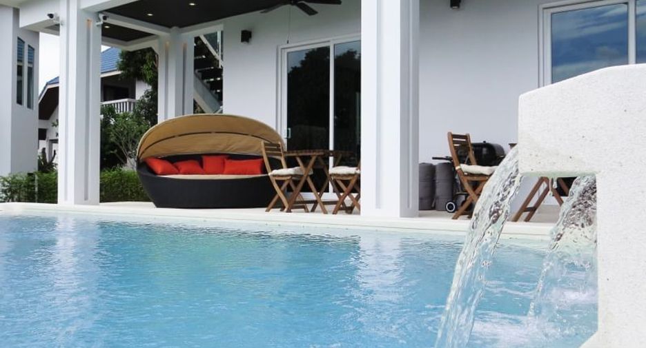À vendre 5 chambres villa à Bang Lamung, Chonburi