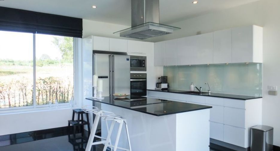 À vendre 5 chambres villa à Bang Lamung, Chonburi