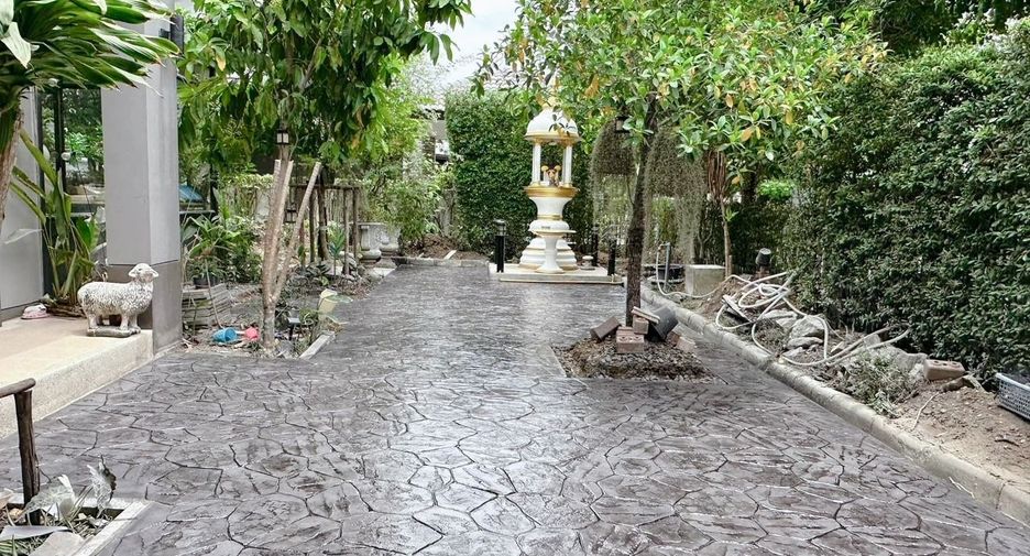 For sale 4 bedrooms house in Bang Bon, Bangkok