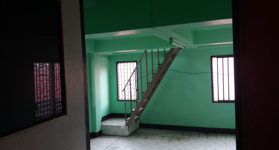 Reihenhaus zum Kauf mit 1 Zimmer in Sattahip, Chonburi