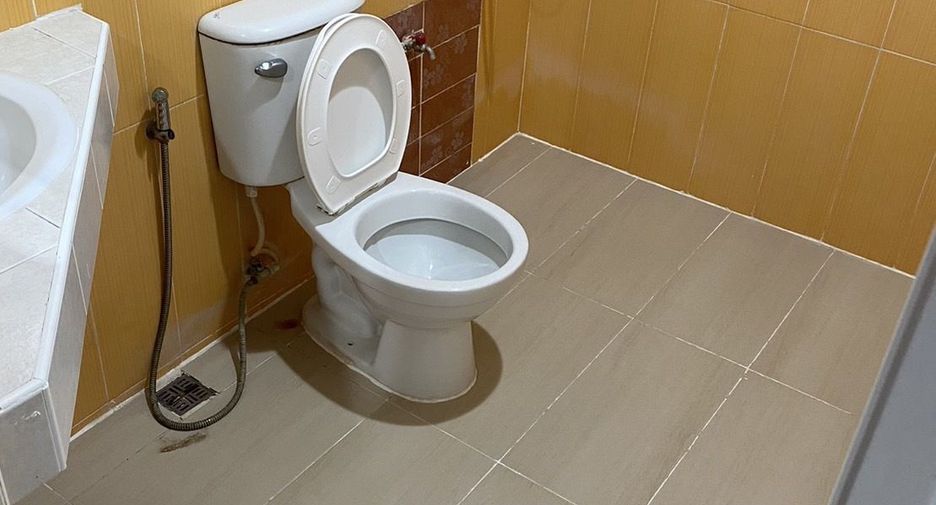 Продажа 4 спальни таунхаус в Чатучак, Бангкок