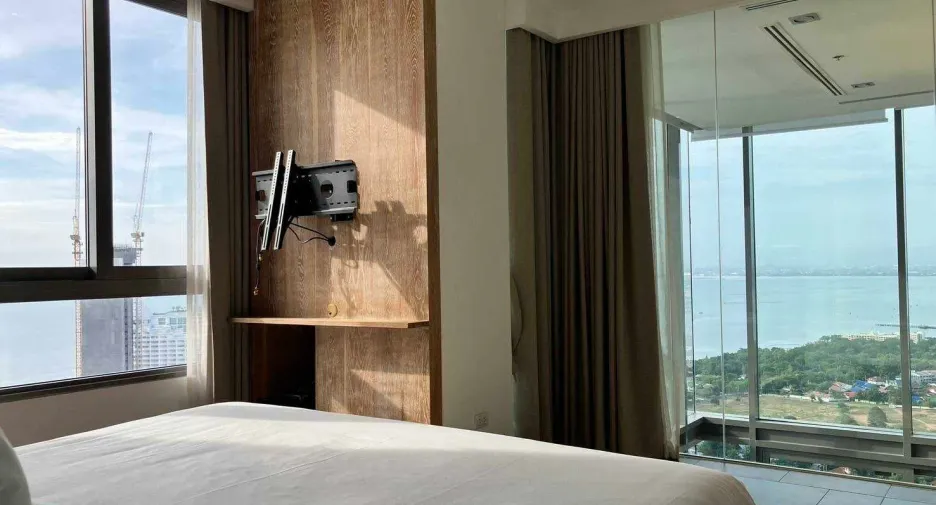 For rent 4 bedrooms condo in Bang Lamung, Chonburi