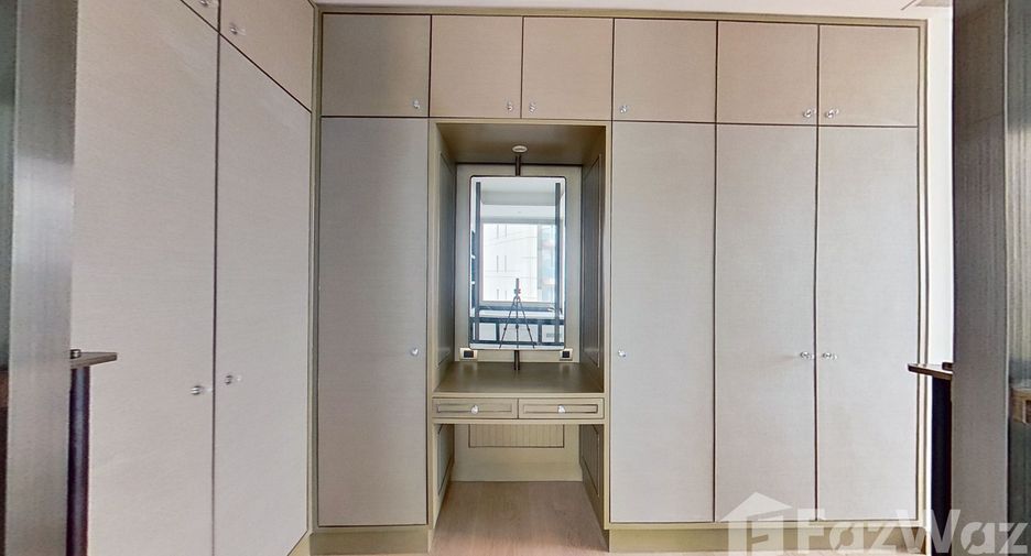 À vendre 2 chambres condo à Khlong San, Bangkok