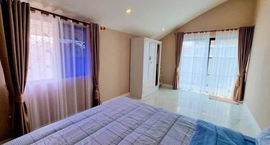 For rent 4 bedrooms house in Bang Lamung, Chonburi