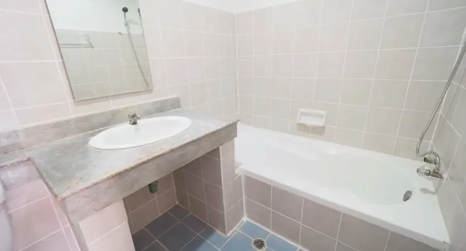 For sale 4 bedrooms townhouse in Bang Bua Thong, Nonthaburi