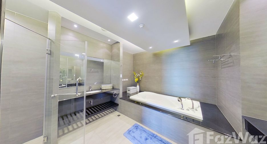 For sale 3 bedrooms condo in Bang Lamung, Chonburi