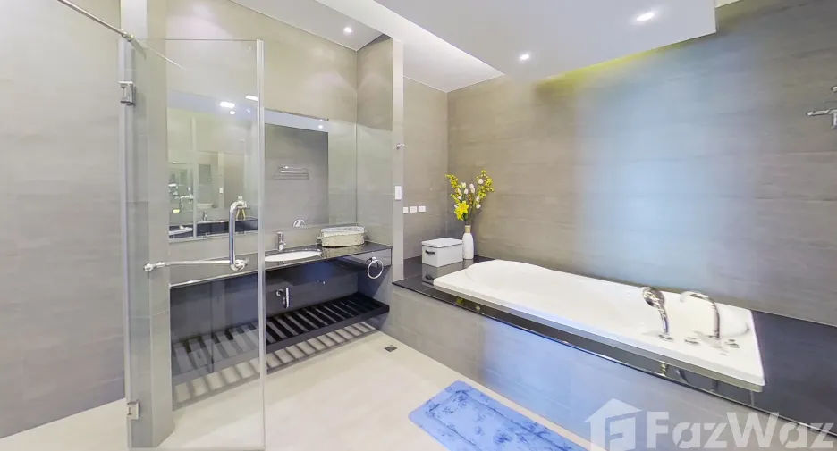 For sale 3 bedrooms condo in Bang Lamung, Chonburi