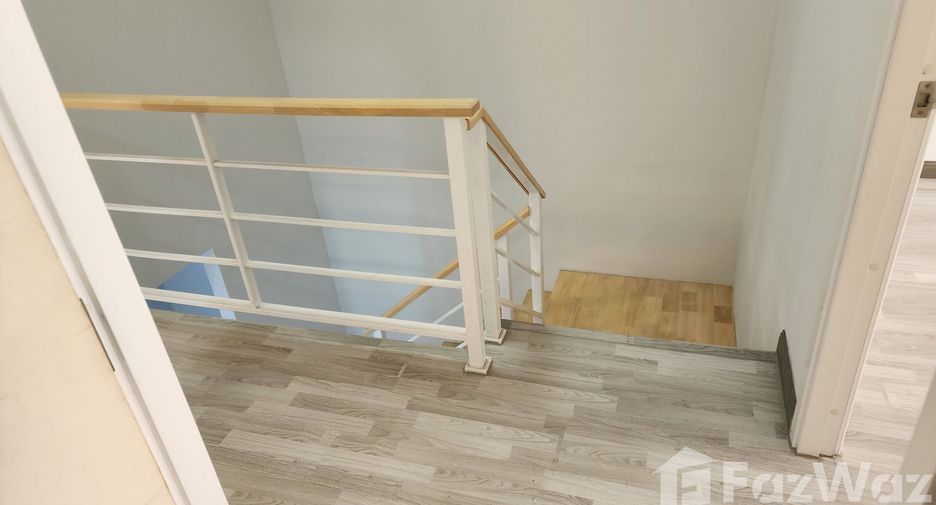 For sale 3 bedrooms townhouse in Don Mueang, Bangkok