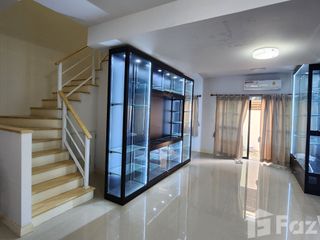 For sale 3 bedrooms townhouse in Don Mueang, Bangkok