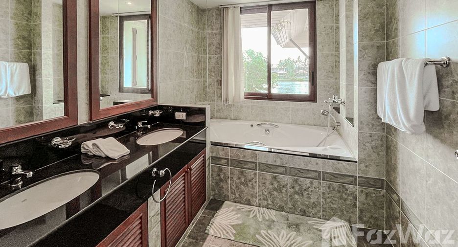 For rent 5 bedrooms villa in Thalang, Phuket