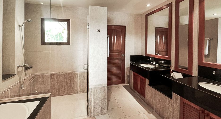 For rent 5 bedrooms villa in Thalang, Phuket