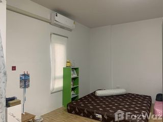 À vendre 3 chambres maison de ville à Si Racha, Chonburi
