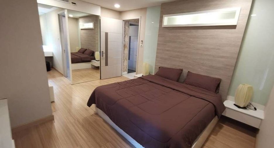 For rent 3 bedrooms condo in Bang Lamung, Chonburi