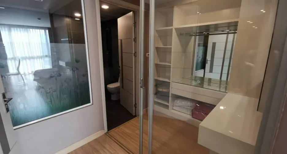For rent 3 bedrooms condo in Bang Lamung, Chonburi