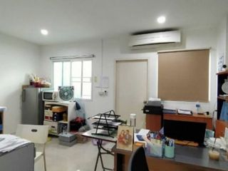 For sale 3 bedrooms townhouse in Prawet, Bangkok